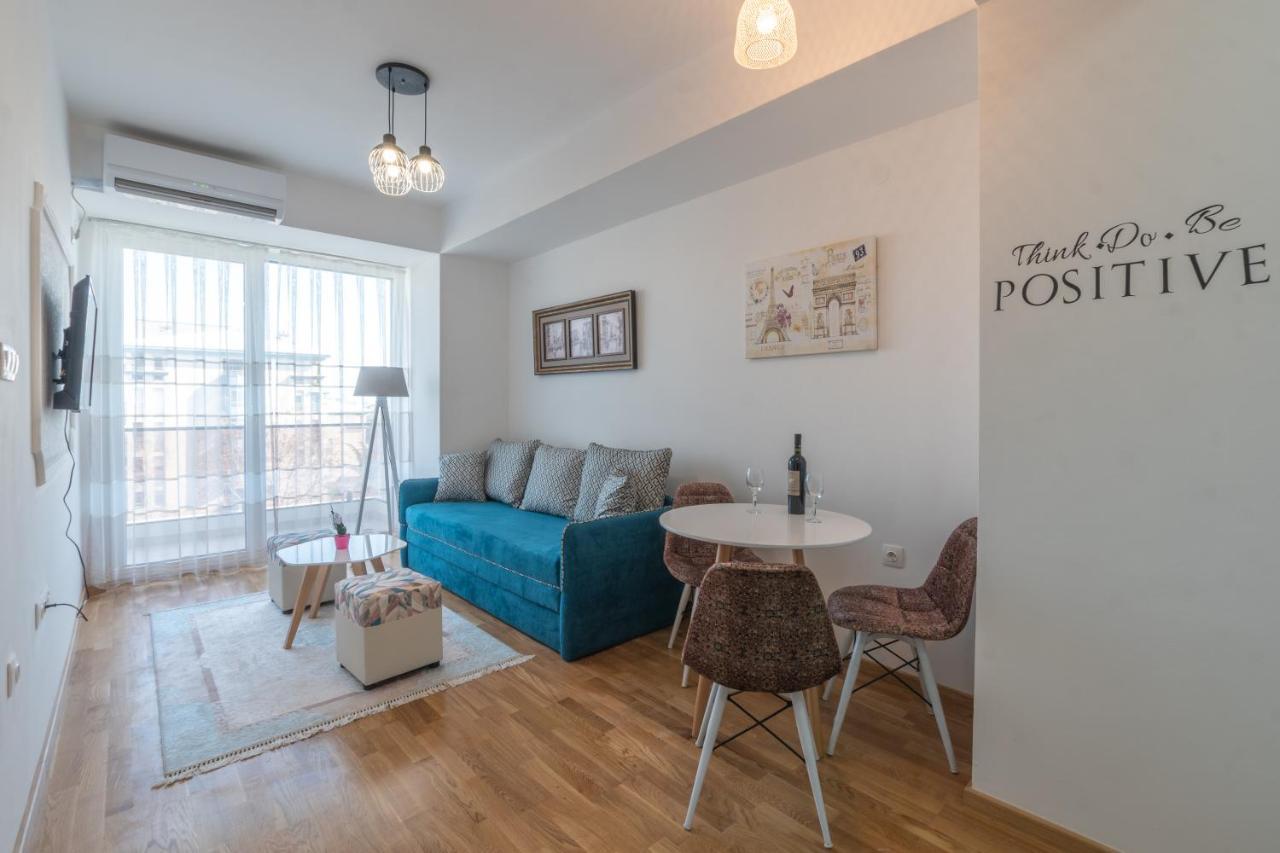 Modern ǀ 1 Bedroom ǀ WIFI Skopje Buitenkant foto