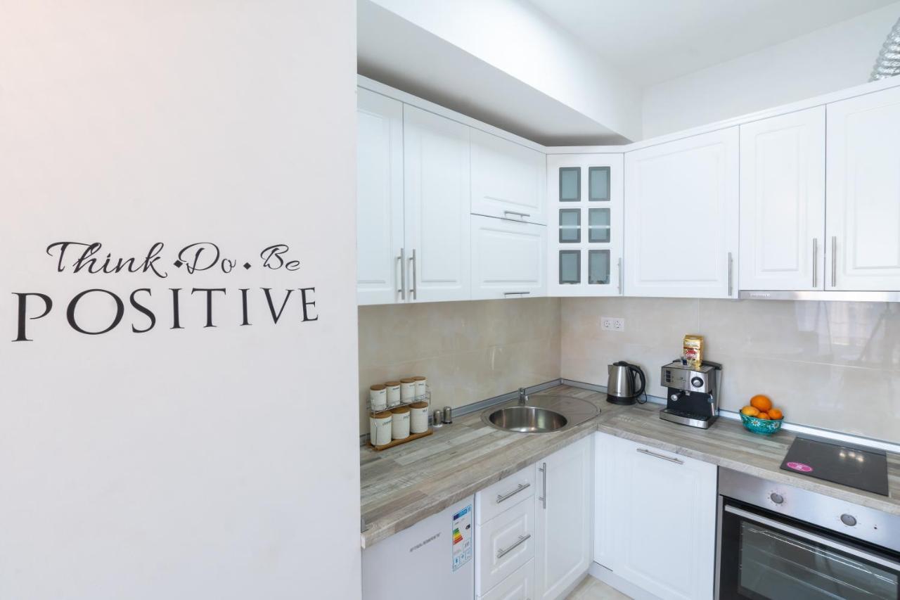 Modern ǀ 1 Bedroom ǀ WIFI Skopje Buitenkant foto